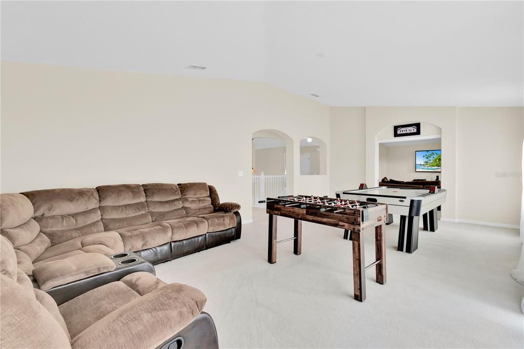 出租: $3,500 (4 贝兹, 3 浴室, 3455 平方英尺)