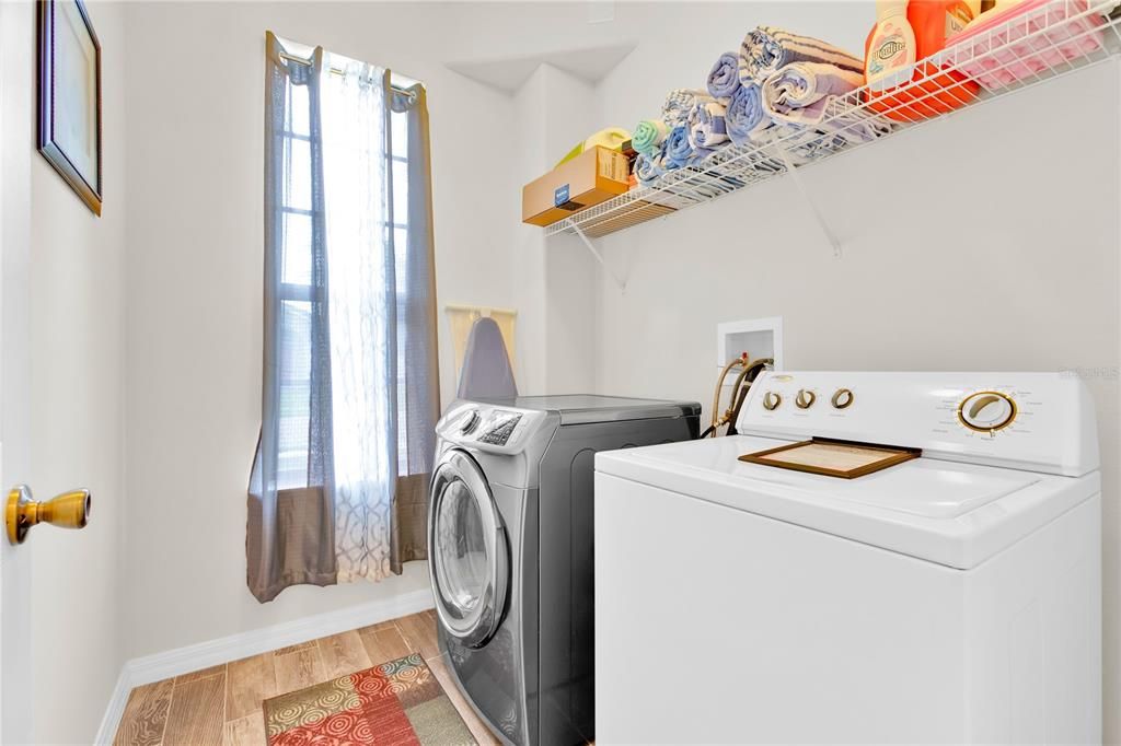 出租: $3,500 (4 贝兹, 3 浴室, 3455 平方英尺)