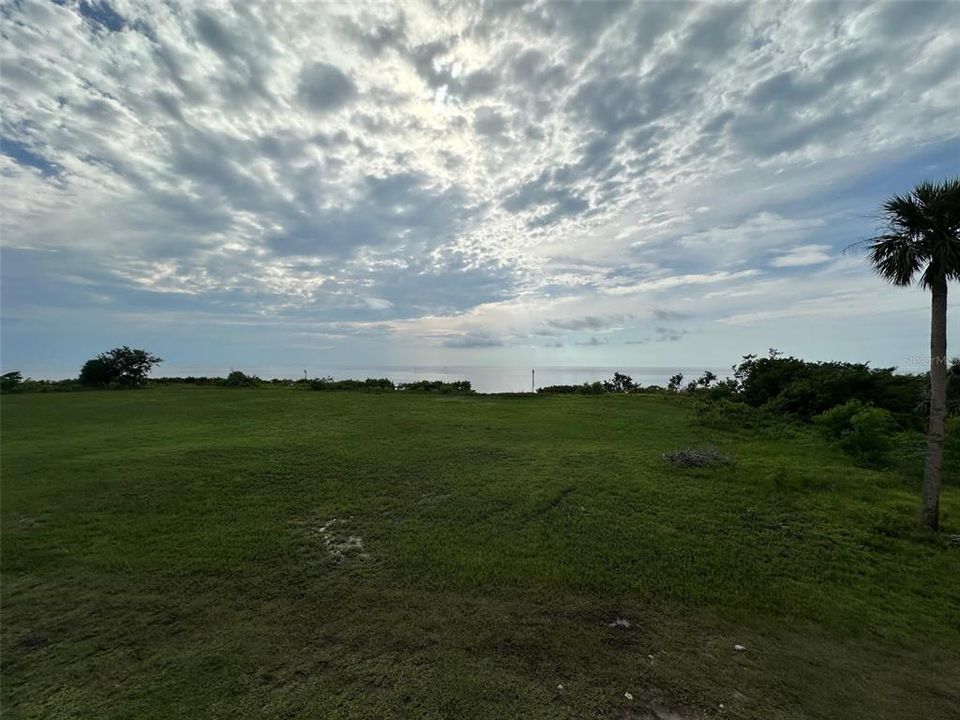 На продажу: $159,900 (1 спален, 1 ванн, 733 Квадратных фут)