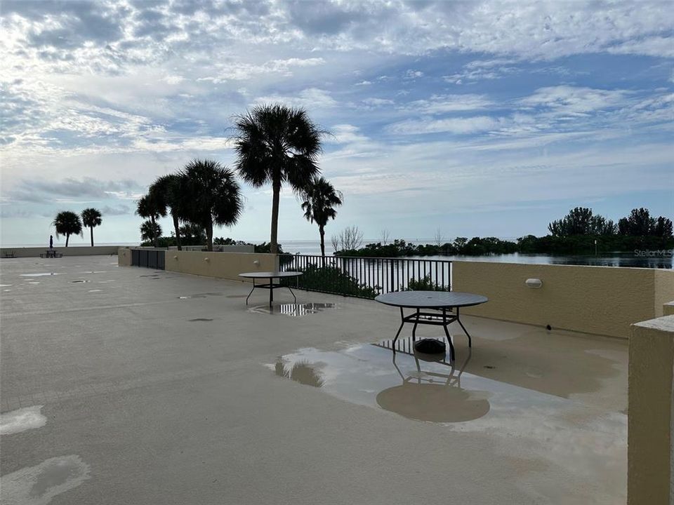 На продажу: $159,900 (1 спален, 1 ванн, 733 Квадратных фут)