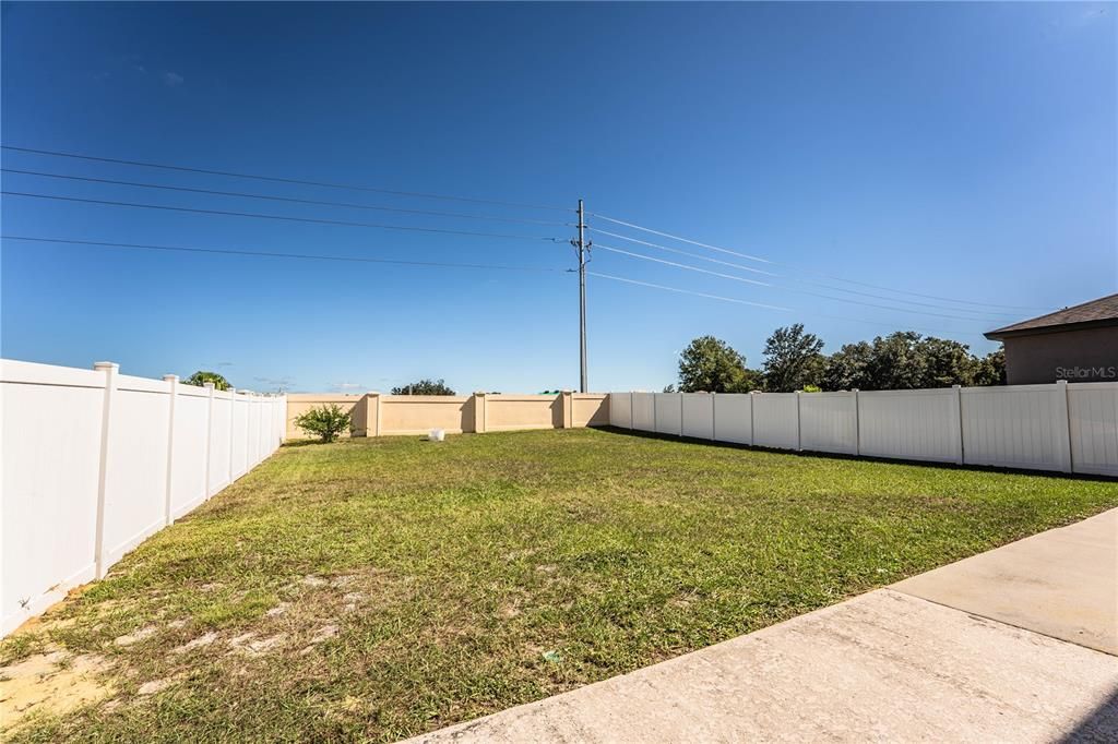 En Venta: $429,000 (4 camas, 3 baños, 2612 Pies cuadrados)