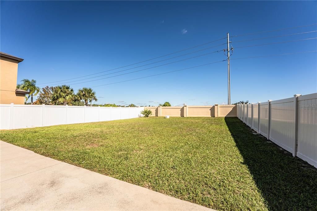 En Venta: $429,000 (4 camas, 3 baños, 2612 Pies cuadrados)