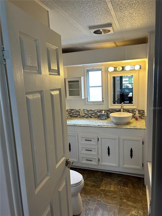 待售: $149,999 (2 贝兹, 2 浴室, 1248 平方英尺)