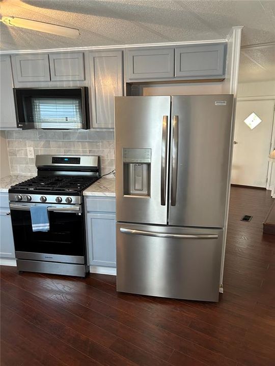 待售: $149,999 (2 贝兹, 2 浴室, 1248 平方英尺)