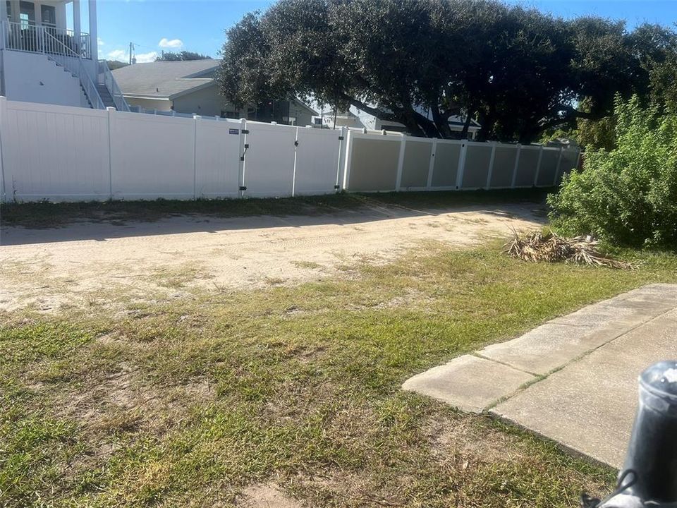 出租: $2,500 (3 贝兹, 3 浴室, 1812 平方英尺)