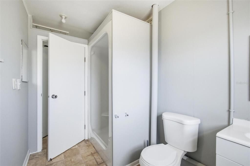 For Rent: $2,500 (3 beds, 3 baths, 1812 Square Feet)