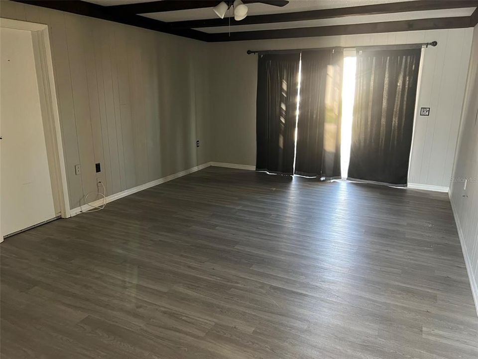 出租: $2,500 (3 贝兹, 3 浴室, 1812 平方英尺)