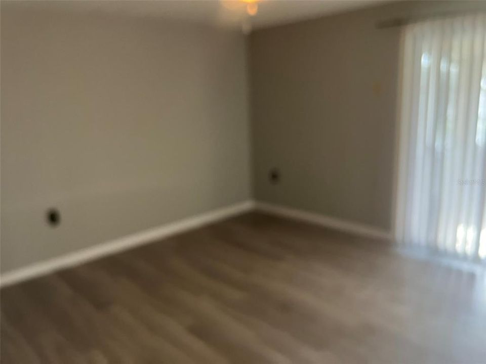 出租: $2,500 (3 贝兹, 3 浴室, 1812 平方英尺)