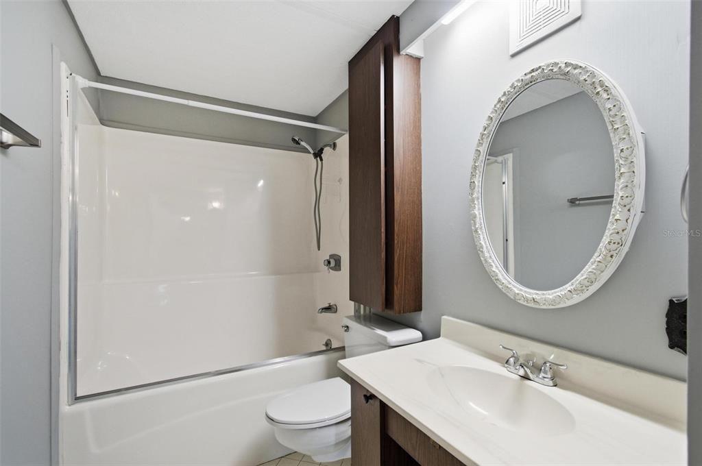 For Rent: $2,500 (3 beds, 3 baths, 1812 Square Feet)