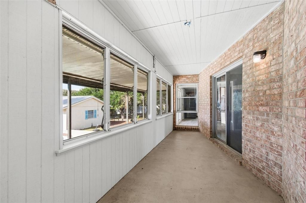 For Rent: $2,500 (3 beds, 3 baths, 1812 Square Feet)