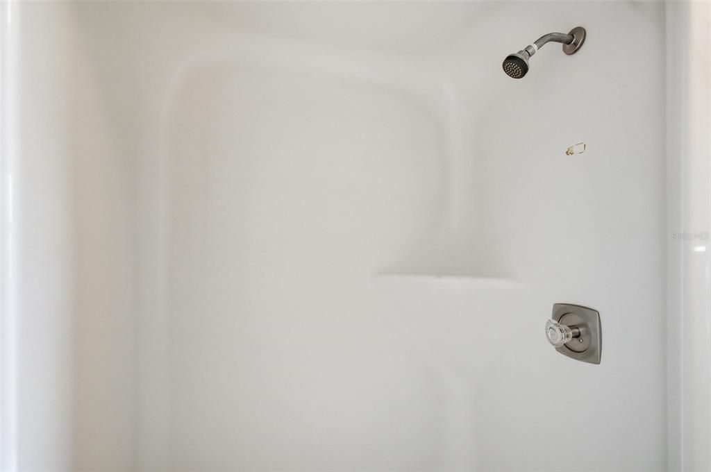 For Rent: $2,500 (3 beds, 3 baths, 1812 Square Feet)