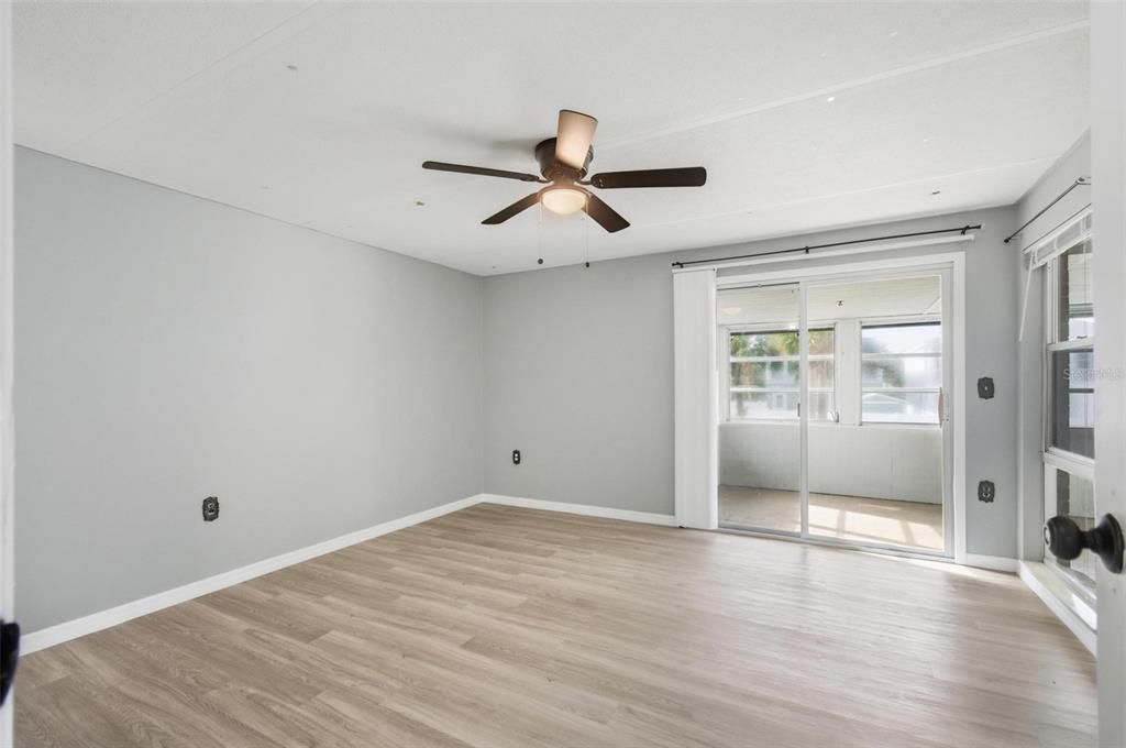 For Rent: $2,500 (3 beds, 3 baths, 1812 Square Feet)