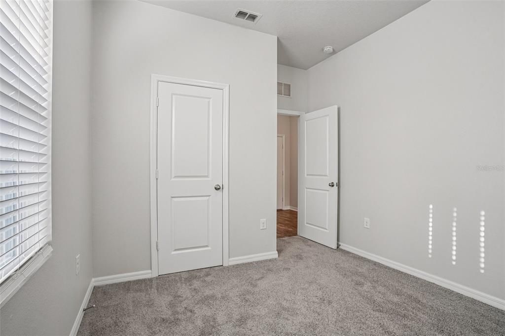 For Sale: $347,500 (3 beds, 2 baths, 1643 Square Feet)