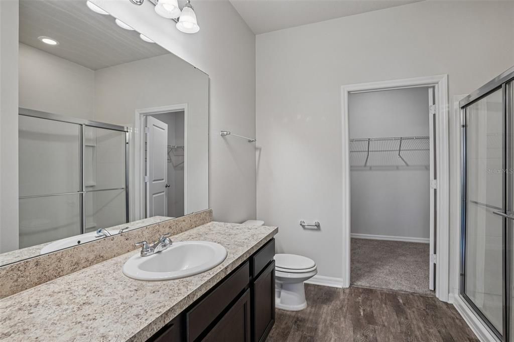 For Sale: $347,500 (3 beds, 2 baths, 1643 Square Feet)