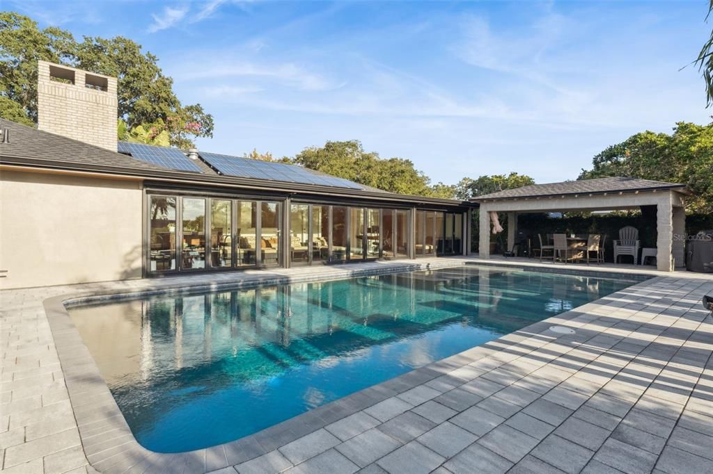 Activo con contrato: $1,190,000 (3 camas, 2 baños, 2842 Pies cuadrados)