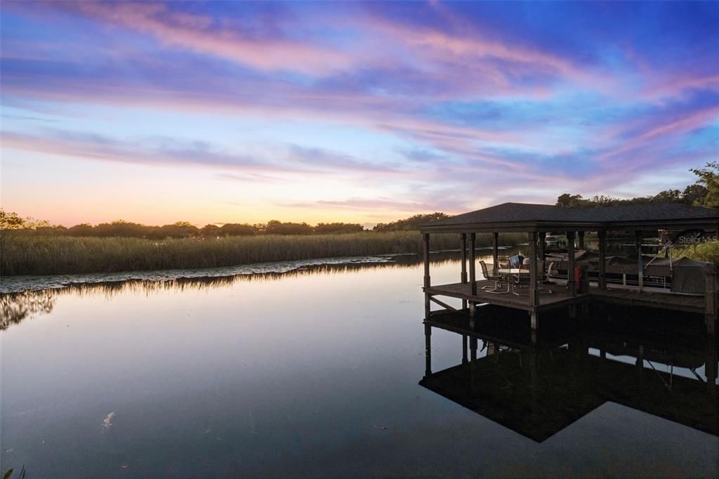 Activo con contrato: $1,190,000 (3 camas, 2 baños, 2842 Pies cuadrados)