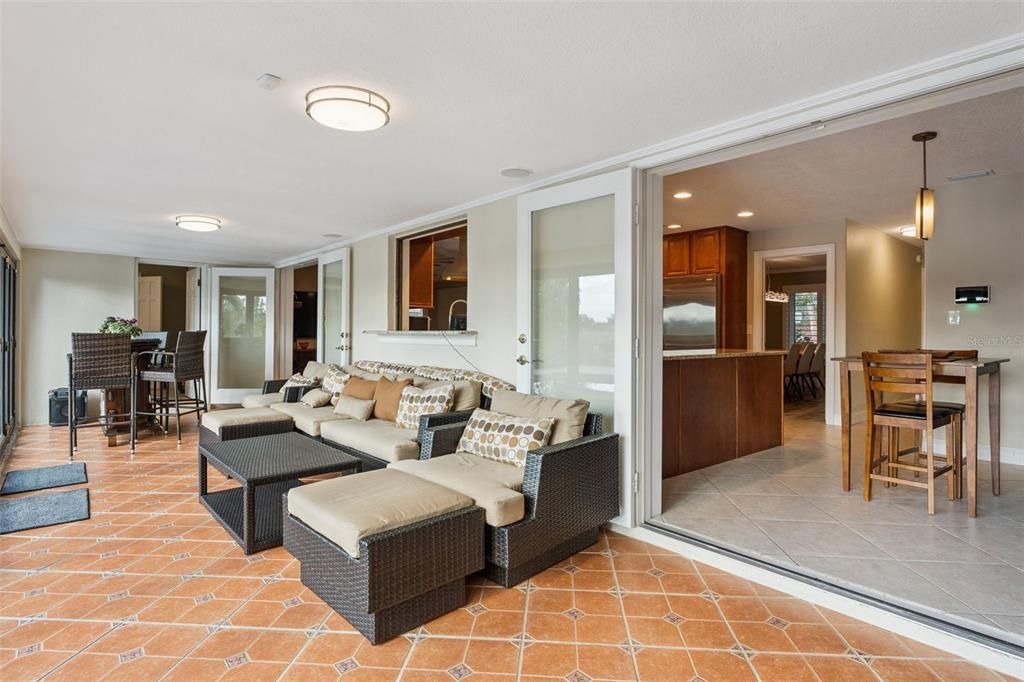 Activo con contrato: $1,190,000 (3 camas, 2 baños, 2842 Pies cuadrados)