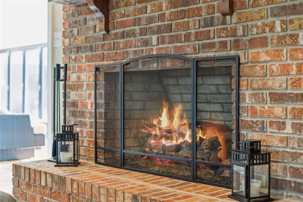 Activo con contrato: $1,190,000 (3 camas, 2 baños, 2842 Pies cuadrados)