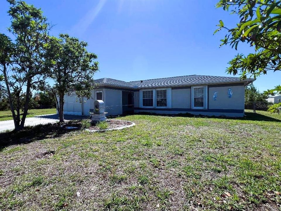 For Sale: $264,900 (3 beds, 2 baths, 1192 Square Feet)