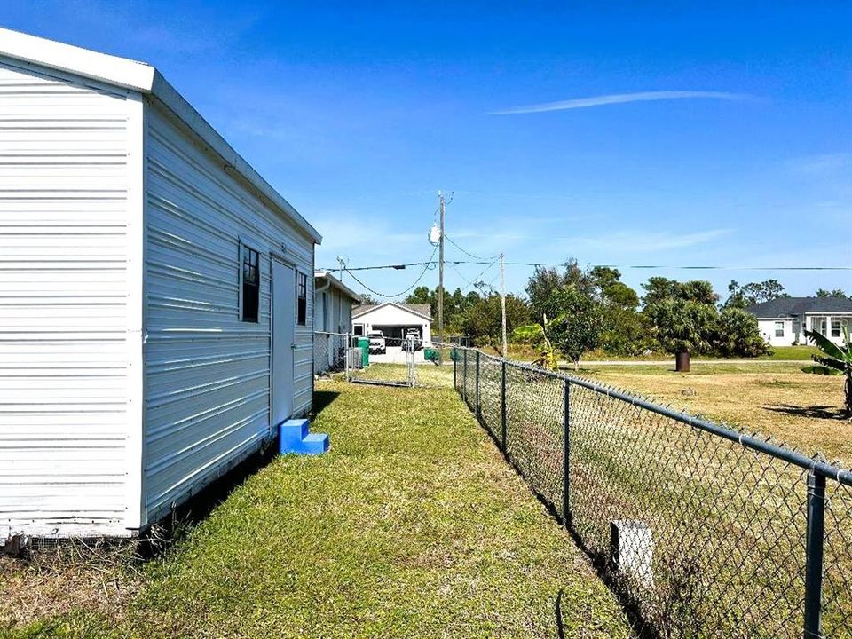 For Sale: $264,900 (3 beds, 2 baths, 1192 Square Feet)