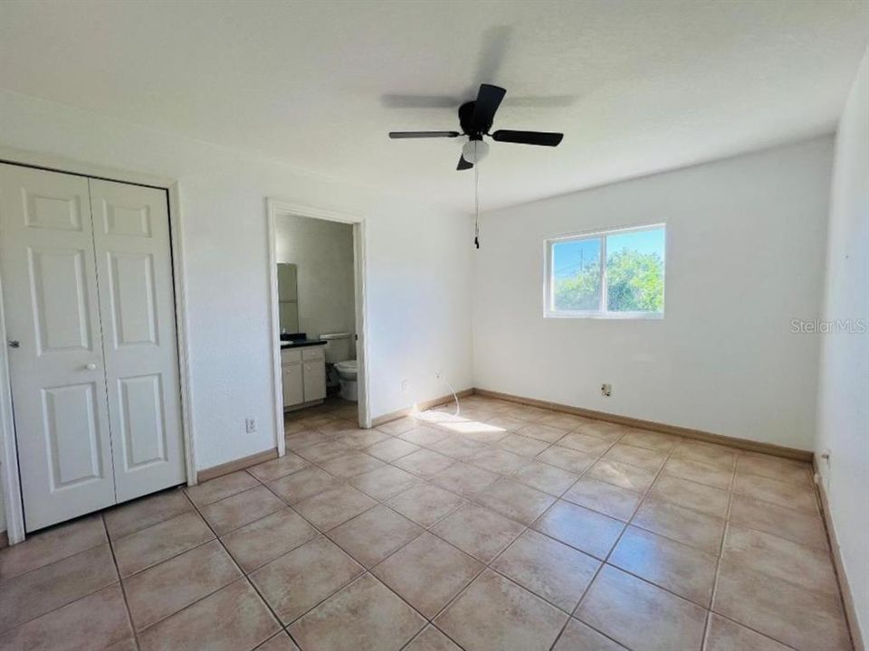 For Sale: $264,900 (3 beds, 2 baths, 1192 Square Feet)