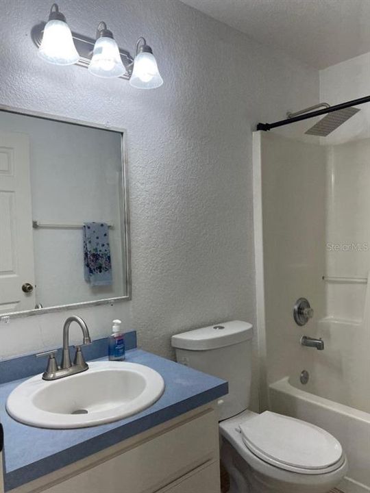 For Sale: $264,900 (3 beds, 2 baths, 1192 Square Feet)