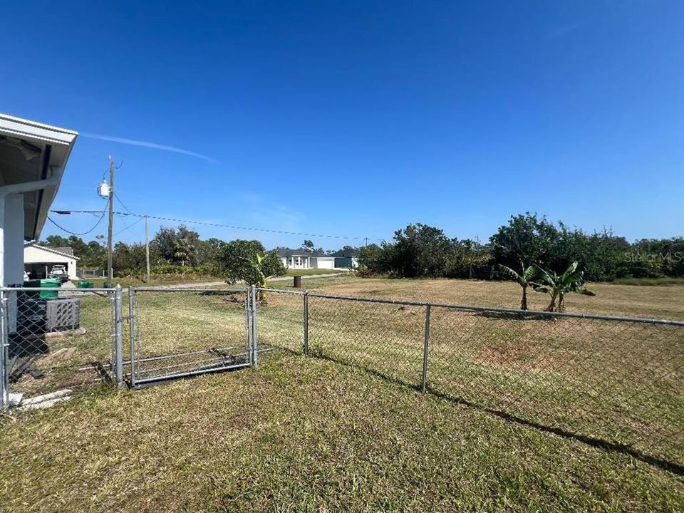 For Sale: $264,900 (3 beds, 2 baths, 1192 Square Feet)