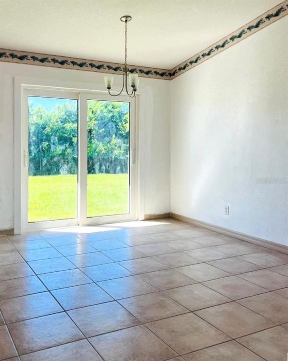 For Sale: $264,900 (3 beds, 2 baths, 1192 Square Feet)