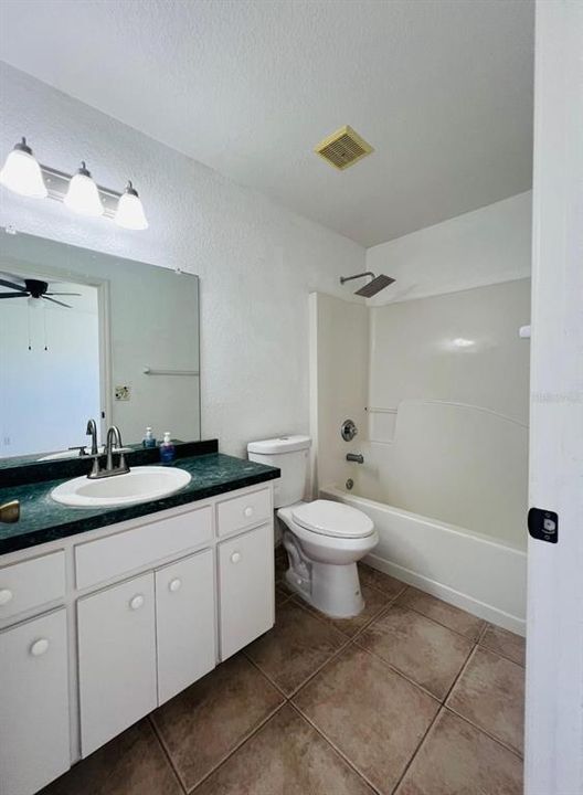 For Sale: $264,900 (3 beds, 2 baths, 1192 Square Feet)