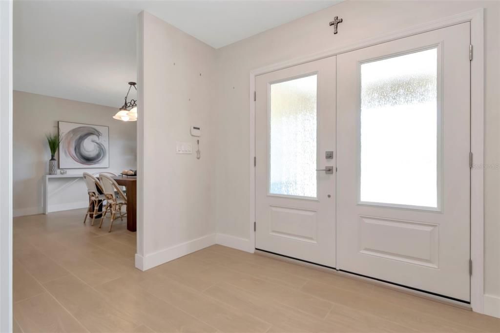 合同活跃: $800,000 (4 贝兹, 3 浴室, 3027 平方英尺)