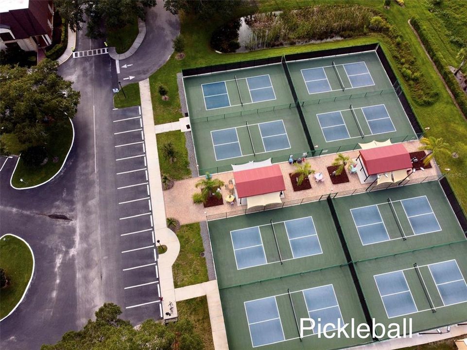 For Sale: $139,000 (1 beds, 1 baths, 960 Square Feet)