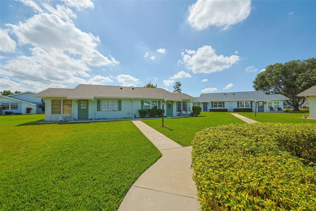 For Sale: $139,000 (1 beds, 1 baths, 960 Square Feet)