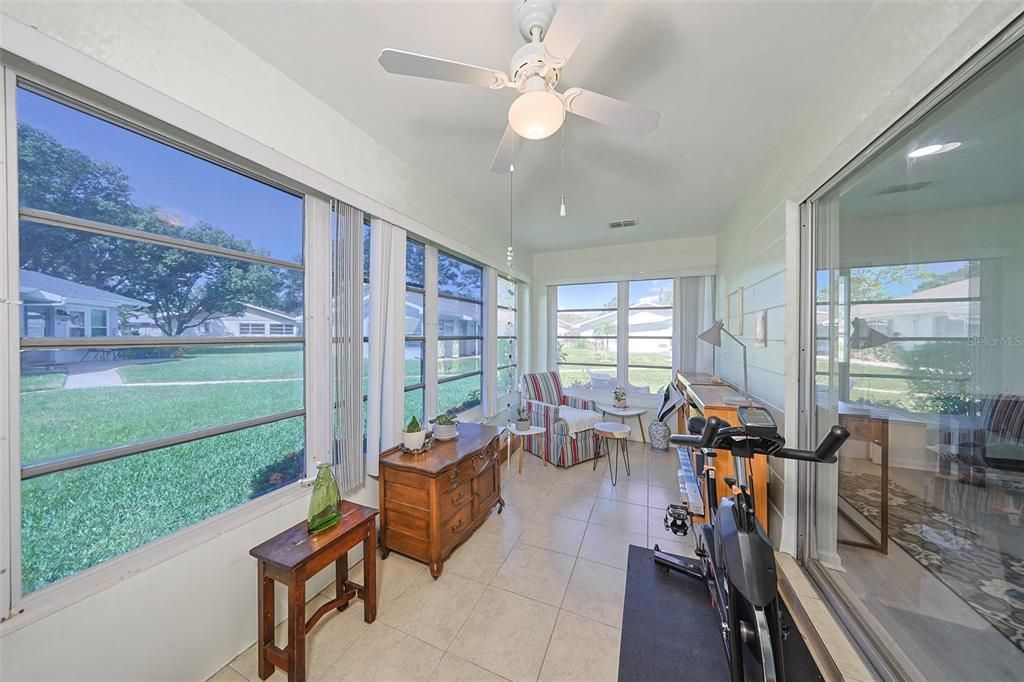 For Sale: $139,000 (1 beds, 1 baths, 960 Square Feet)