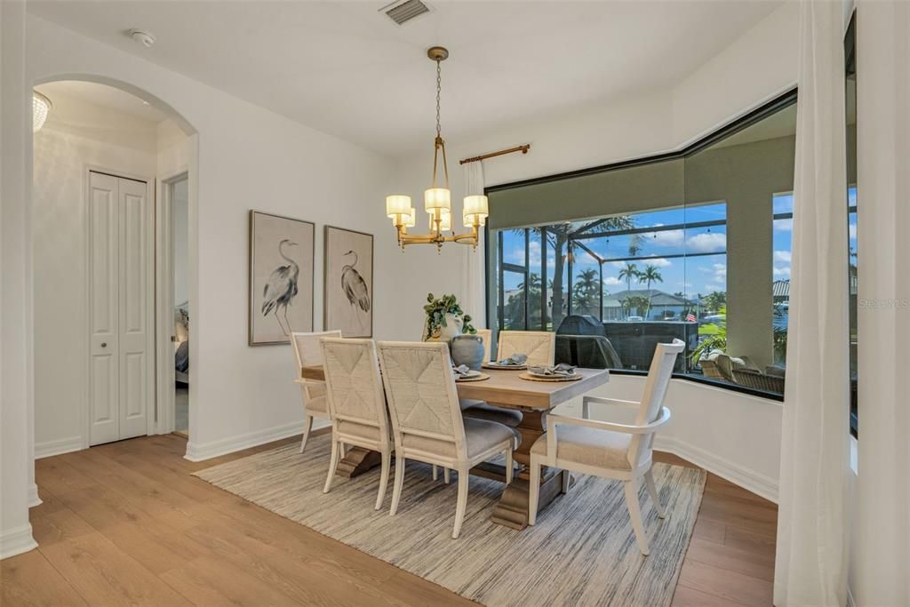 待售: $979,000 (3 贝兹, 2 浴室, 2107 平方英尺)