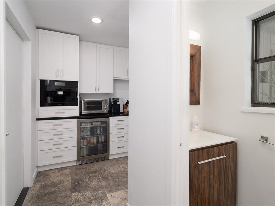 For Rent: $10,000 (4 beds, 4 baths, 4560 Square Feet)