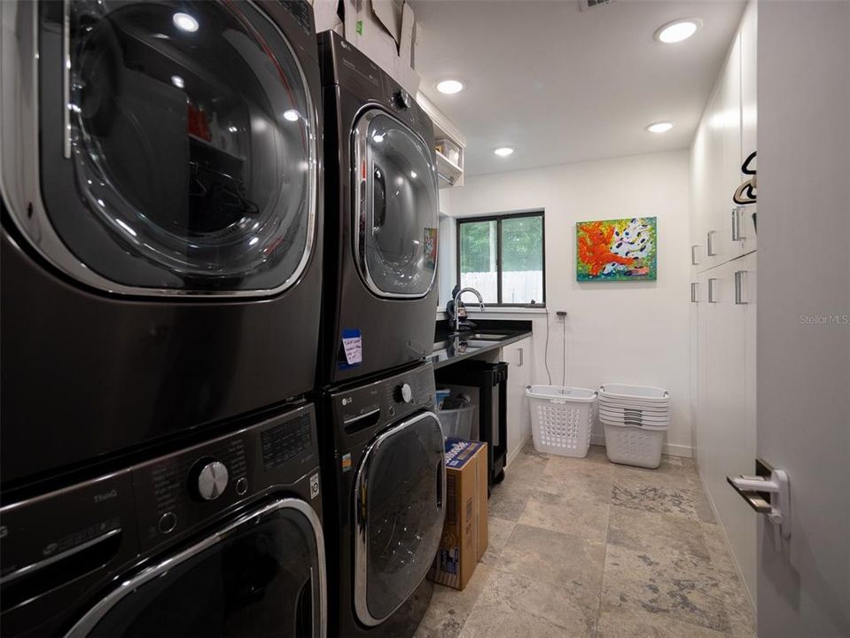 For Rent: $10,000 (4 beds, 4 baths, 4560 Square Feet)