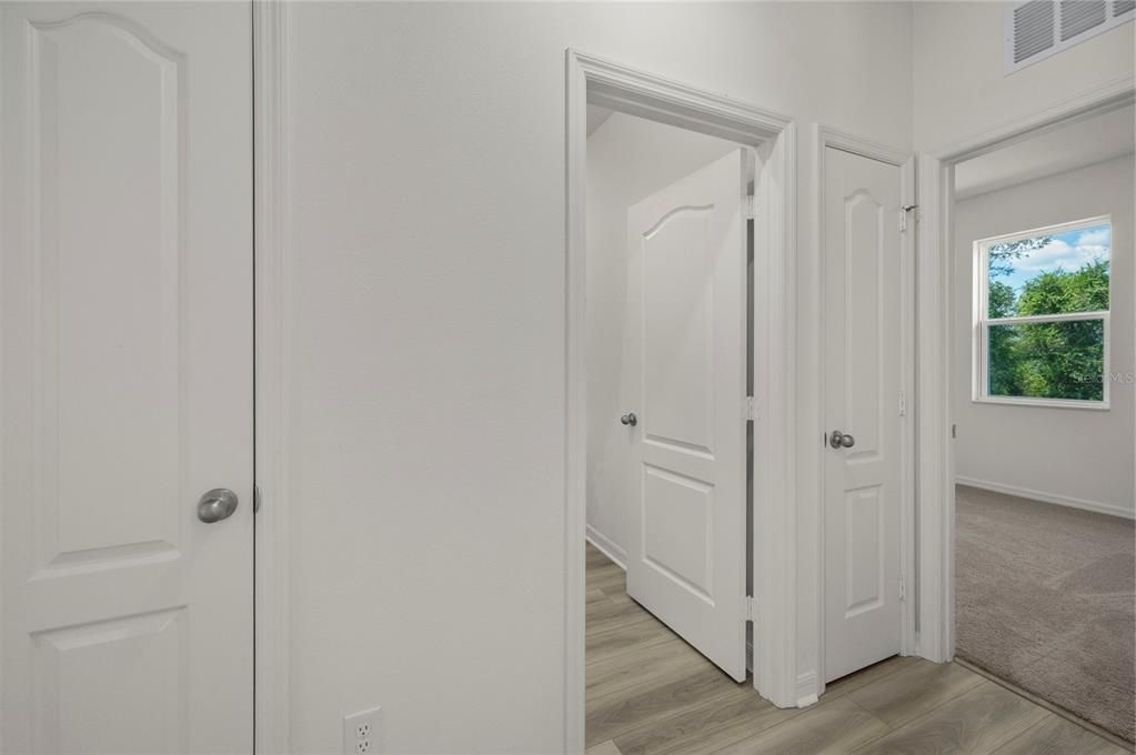 На продажу: $323,900 (3 спален, 2 ванн, 1463 Квадратных фут)