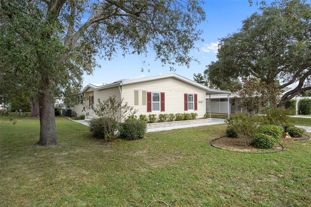 Active With Contract: $234,900 (3 beds, 2 baths, 1718 Square Feet)