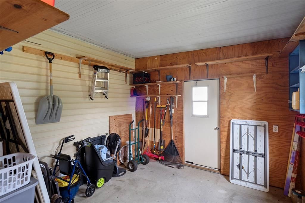 Active With Contract: $234,900 (3 beds, 2 baths, 1718 Square Feet)