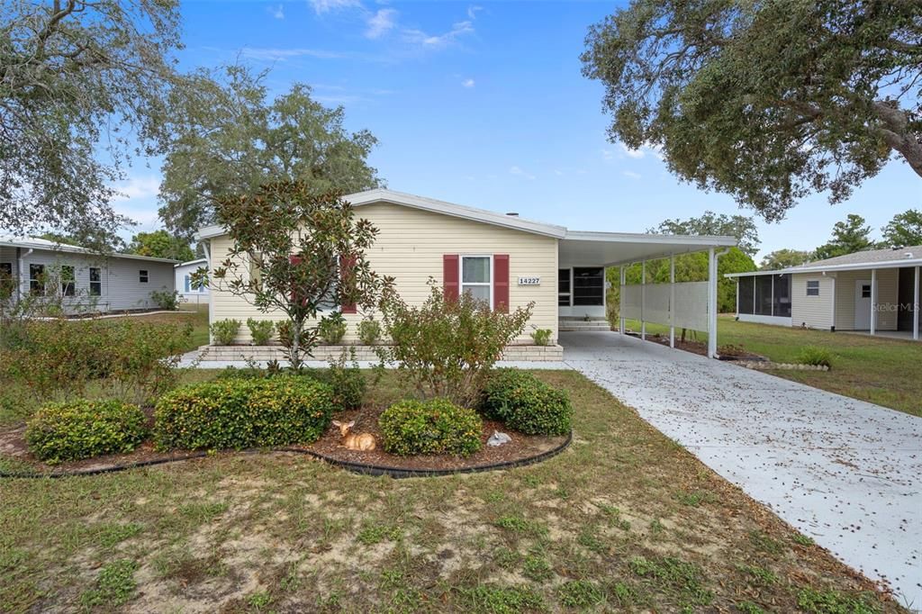 Active With Contract: $234,900 (3 beds, 2 baths, 1718 Square Feet)