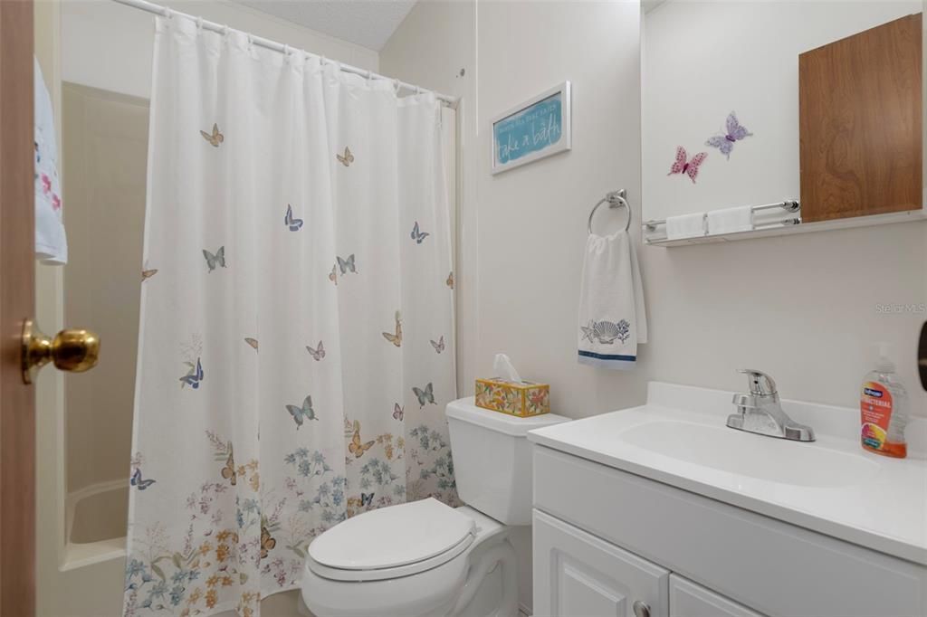 Active With Contract: $234,900 (3 beds, 2 baths, 1718 Square Feet)