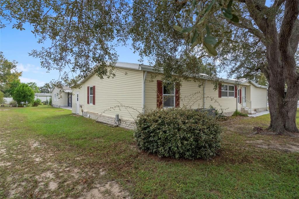 Active With Contract: $234,900 (3 beds, 2 baths, 1718 Square Feet)