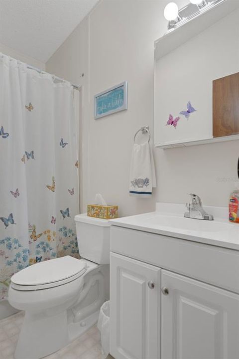 Active With Contract: $234,900 (3 beds, 2 baths, 1718 Square Feet)