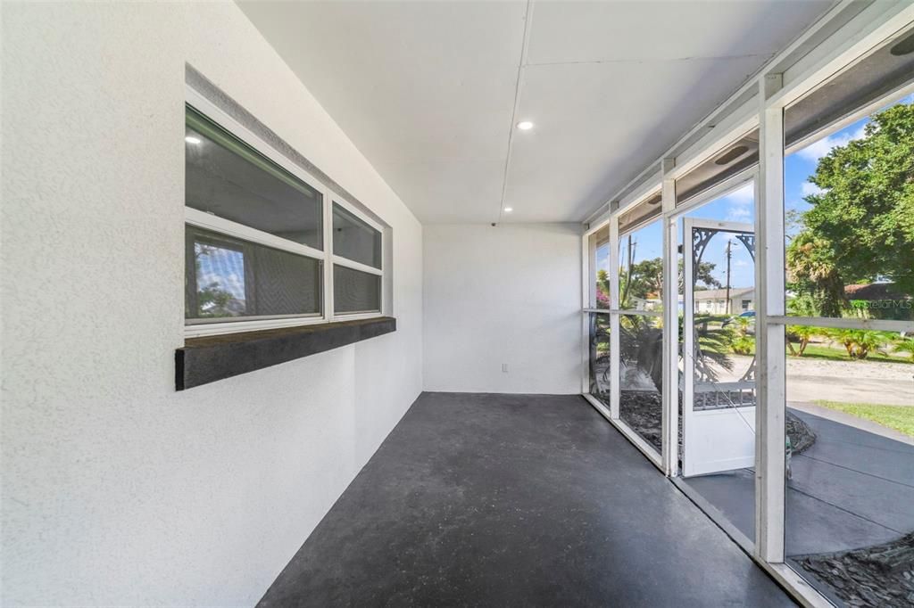 Active With Contract: $365,000 (4 beds, 2 baths, 2017 Square Feet)