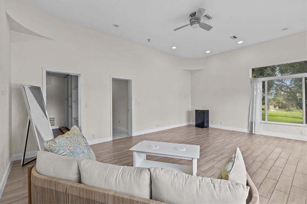 出租: $4,900 (5 贝兹, 4 浴室, 5014 平方英尺)