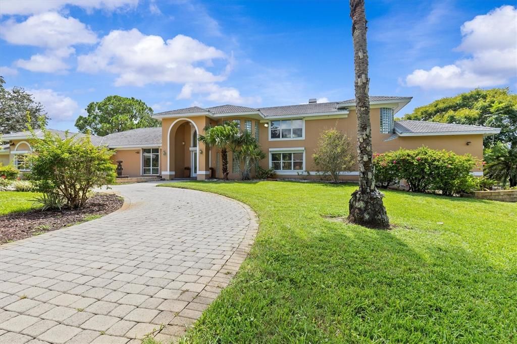 出租: $4,900 (5 贝兹, 4 浴室, 5014 平方英尺)