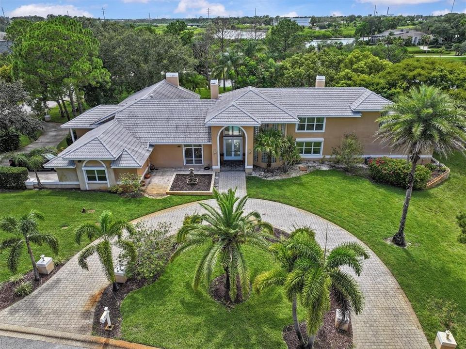 出租: $4,900 (5 贝兹, 4 浴室, 5014 平方英尺)