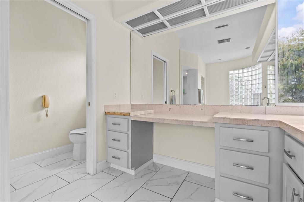 出租: $4,900 (5 贝兹, 4 浴室, 5014 平方英尺)