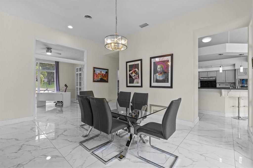 出租: $4,900 (5 贝兹, 4 浴室, 5014 平方英尺)