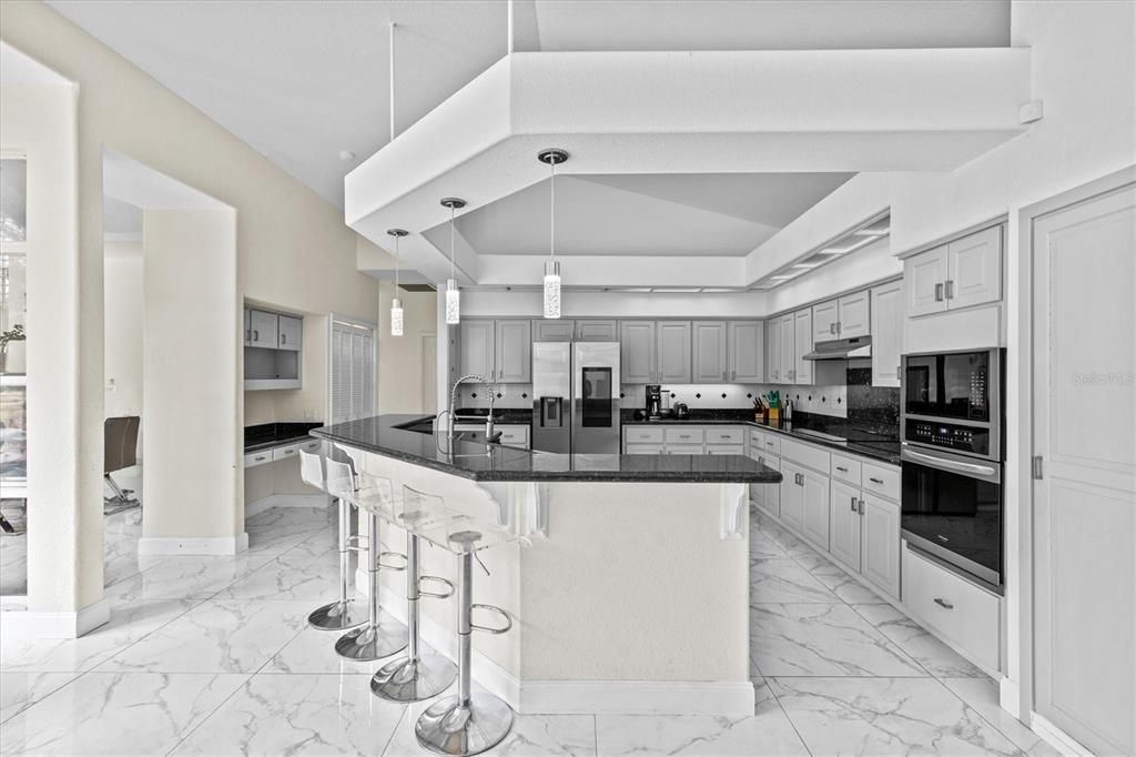 出租: $4,900 (5 贝兹, 4 浴室, 5014 平方英尺)